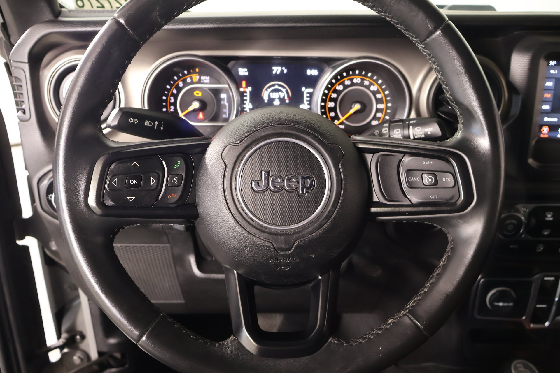 Used 2018 Jeep Wrangler Unlimited Sport S AWD/4WD image 3