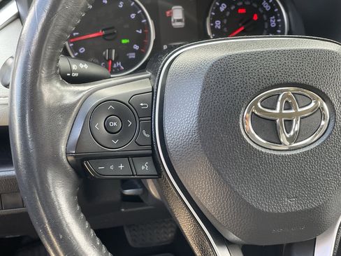 Used 2019 Toyota RAV4 XLE image 24