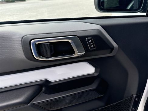 Used 2024 Ford Bronco Big Bend image 13