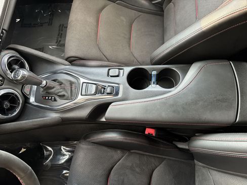Used 2022 Chevrolet Camaro ZL1 RWD image 34