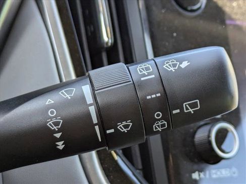 Used 2022 Subaru Outback Limited w/ Popular Package #2 image 12