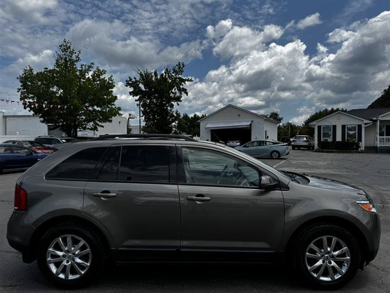Used 2013 Ford Edge SEL FWD image 9