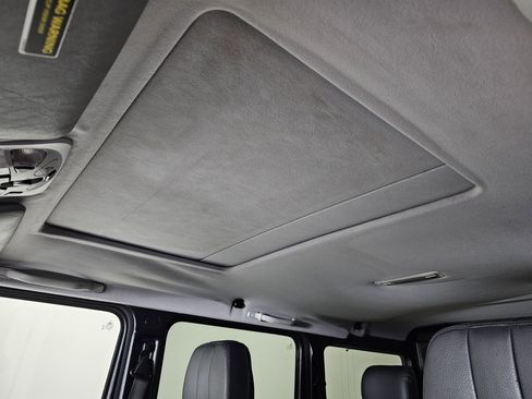Used 2012 Mercedes-Benz G 550 image 10