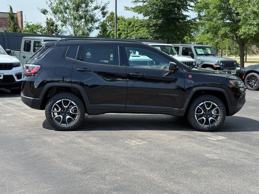New 2026 Jeep Compass Trailhawk w/ Sun, Sound & Navigation Group AWD/4WD image 2