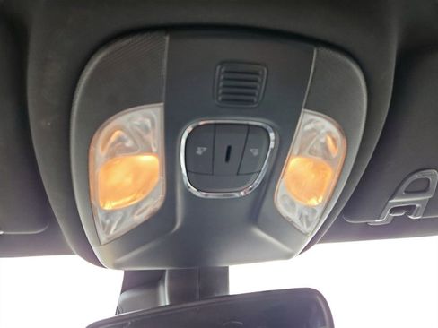 Used 2025 Jeep Compass Limited image 23