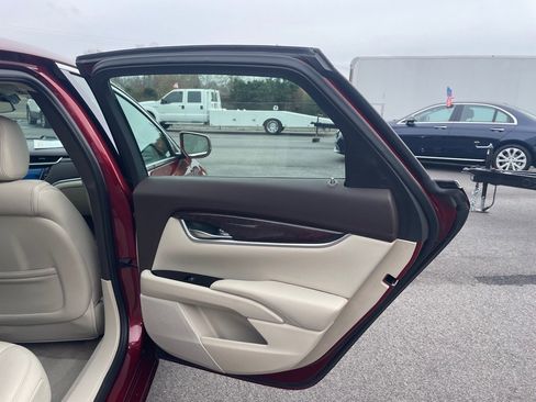 Used 2016 Cadillac XTS Luxury image 15