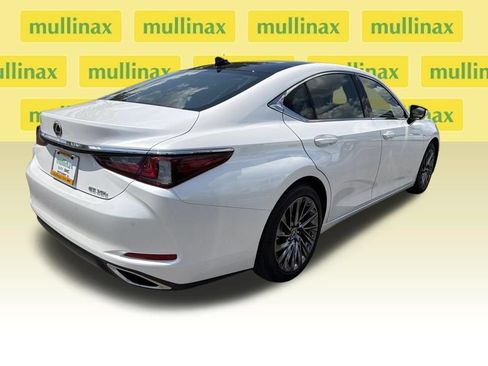 Used 2025 Lexus ES 350 Ultra Luxury FWD image 11