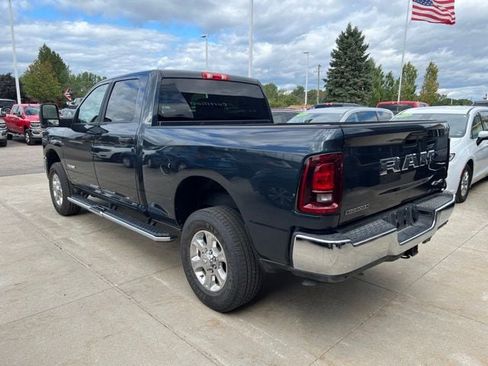 Used 2026 RAM 2500 Big Horn AWD/4WD image 4