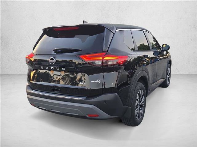 Used 2023 Nissan Rogue SV FWD image 5