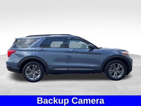 Used 2021 Ford Explorer XLT w/ Equipment Group 202A AWD/4WD image 6