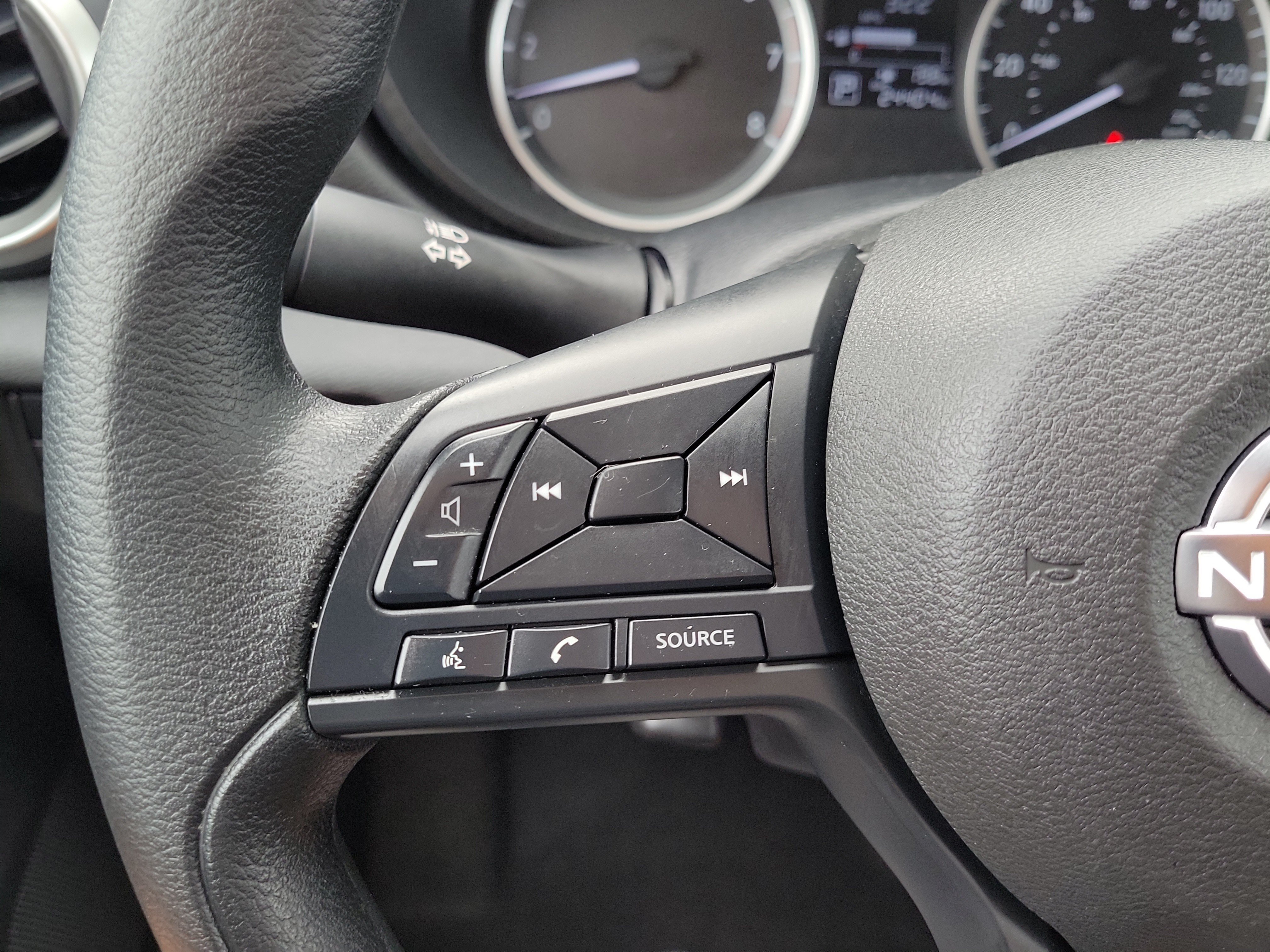 Certified 2025 Nissan Versa S w/ S Plus Package FWD image 23