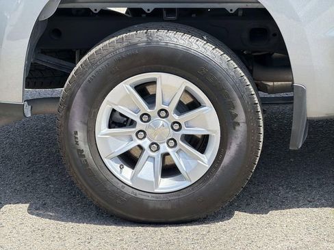 Used 2024 Chevrolet Silverado 1500 LT RWD image 32