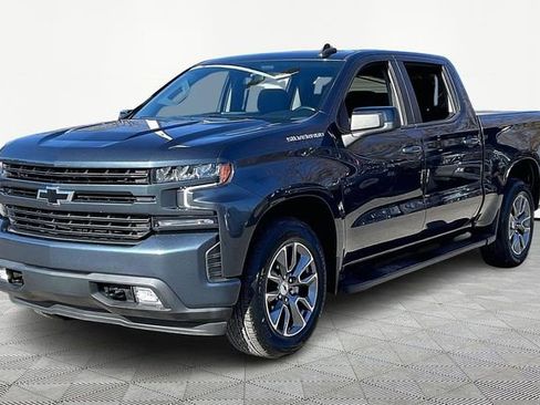 Used 2021 Chevrolet Silverado 1500 RST image 3