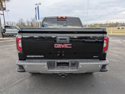 Used 2018 GMC Sierra 1500 SLT image 5