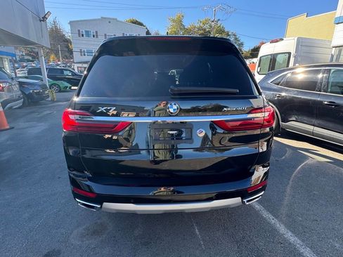 Used 2022 BMW X7 xDrive40i w/ Premium Package image 4