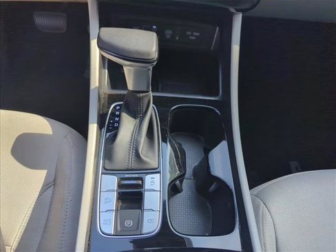 Used 2025 Hyundai Tucson SEL FWD image 16