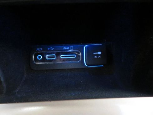 Used 2017 Jeep Grand Cherokee Laredo image 40