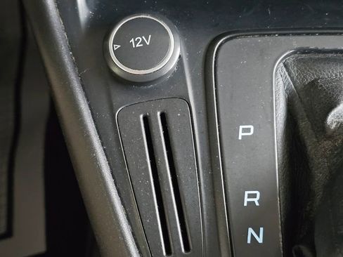 Used 2016 Ford Focus SE image 21