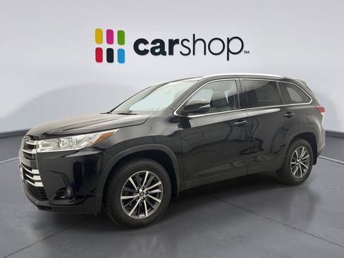 Used 2019 Toyota Highlander XLE AWD/4WD image 1