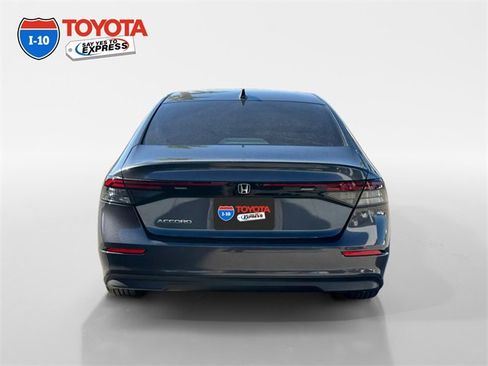 Used 2023 Honda Accord EX image 4