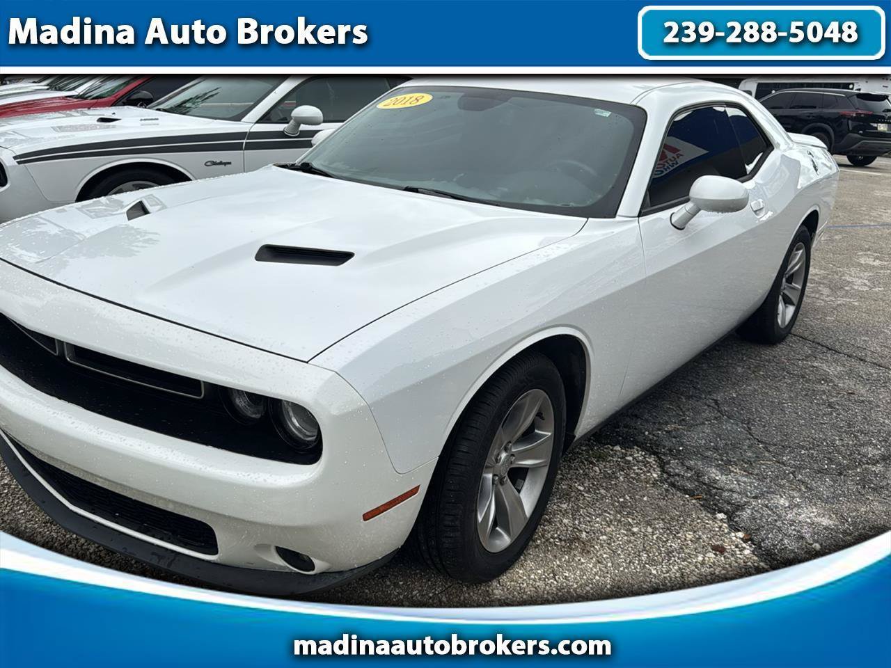 Used 2018 Dodge Challenger SXT RWD image 1