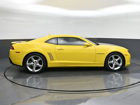 Used 2015 Chevrolet Camaro LT w/ RS Package image 8