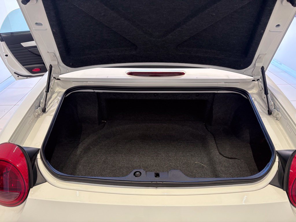 Used 2003 Ford Thunderbird RWD image 21
