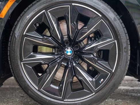 Used 2024 BMW 740i xDrive AWD/4WD image 57