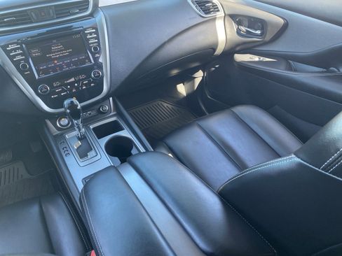 Certified 2024 Nissan Murano SV w/ SV Midnight Edition Package image 17