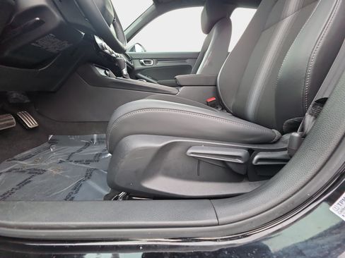 Used 2025 Honda Civic Sport image 29