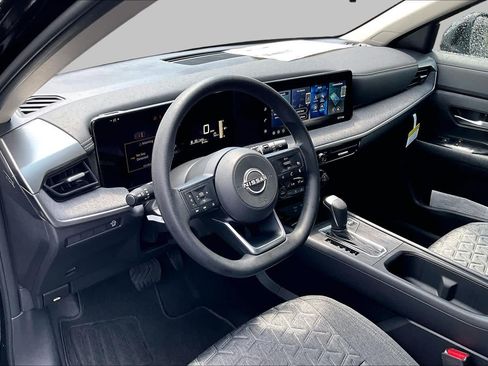 New 2026 Nissan Kicks SV w/ SV Premium Package FWD image 8