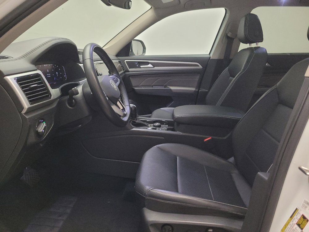 Used 2023 Volkswagen Atlas SE w/ Panoramic Sunroof Package AWD/4WD image 17