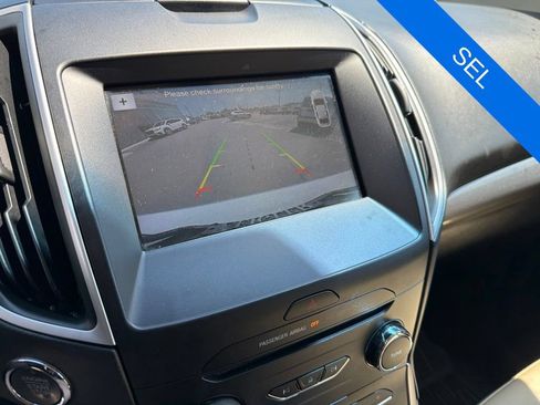 Used 2017 Ford Edge SEL w/ Equipment Group 201A AWD/4WD image 16