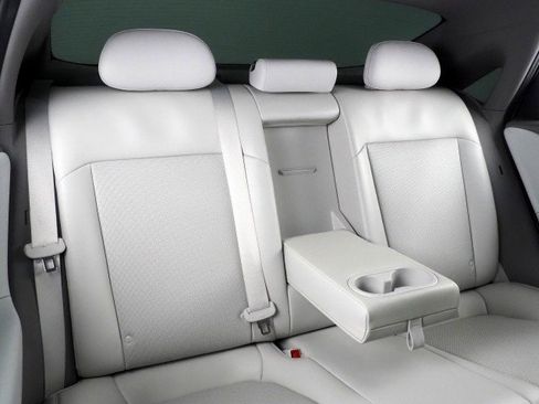 Used 2024 Hyundai Ioniq 6 SEL image 16