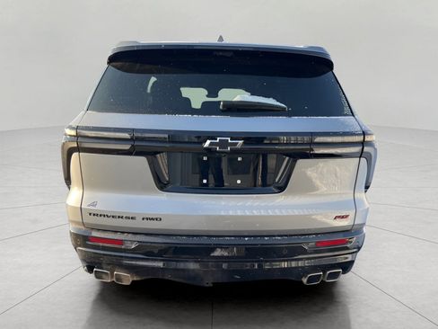 Used 2024 Chevrolet Traverse RS w/ LPO, Floor Liner Package image 7