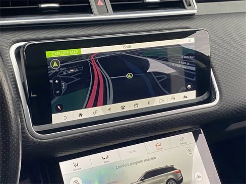 Used 2018 Land Rover Range Rover Velar S image 14
