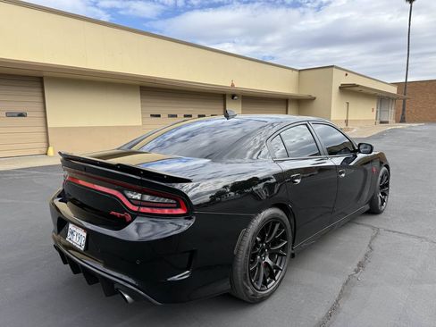 Used 2016 Dodge Charger SRT Hellcat w/ Harman/Kardon Audio Group RWD image 7
