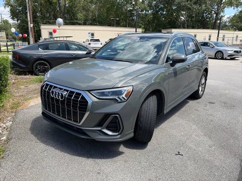 Used 2024 Audi Q3 2.0T Premium AWD/4WD image 2