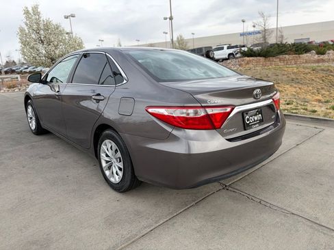 Used 2017 Toyota Camry LE image 5