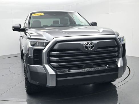 Used 2022 Toyota Tundra Limited image 2