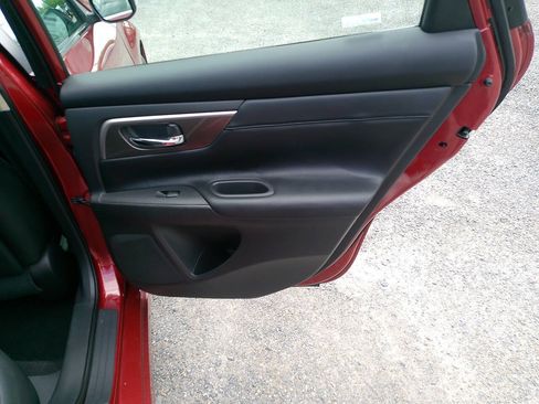 Used 2013 Nissan Altima 2.5 SL FWD image 31