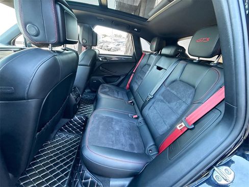 Used 2021 Porsche Macan GTS w/ Sport Chrono Package image 27