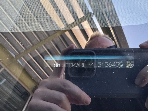 Used 2020 Toyota Prius Prime XLE image 41