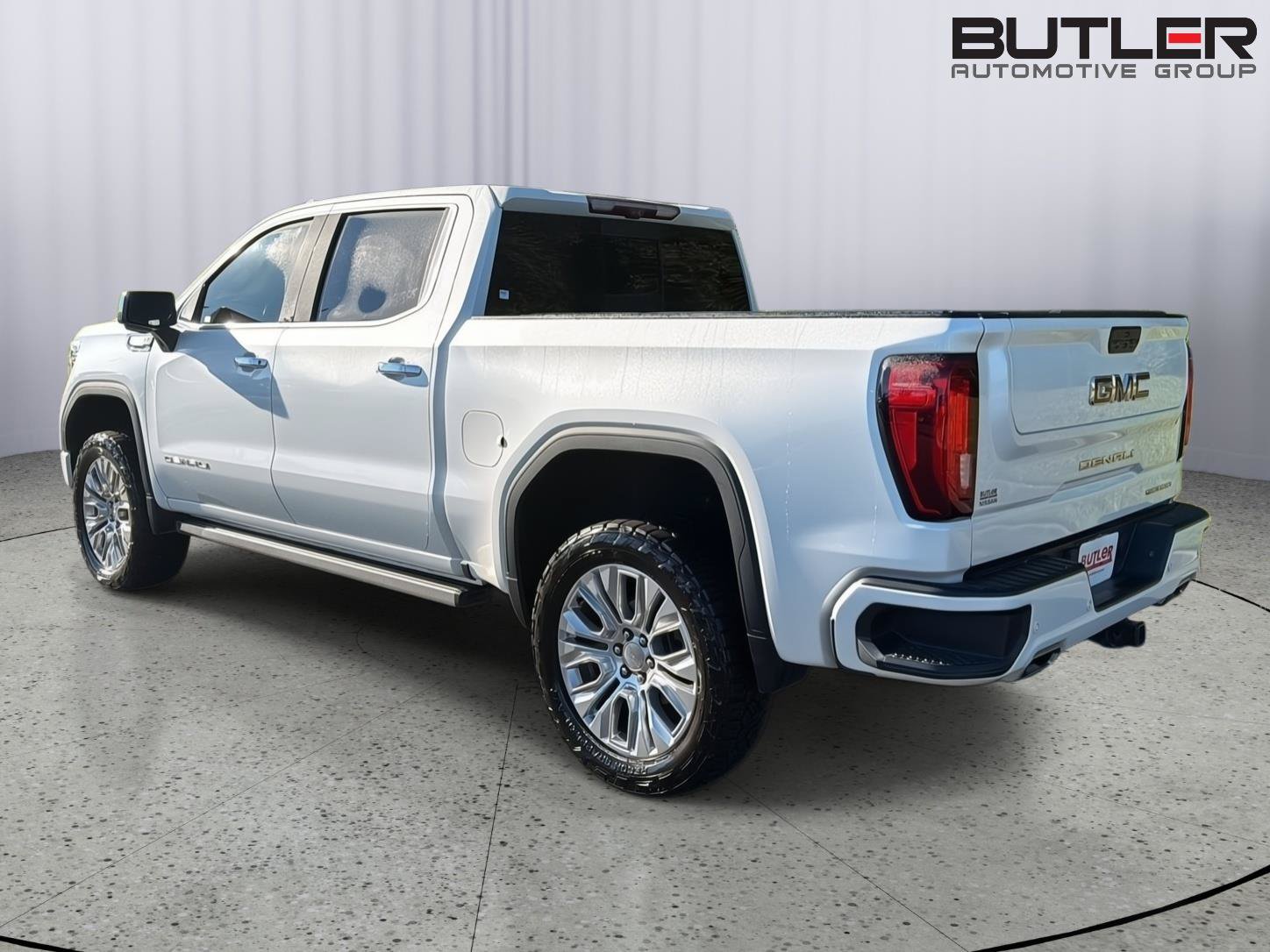 Used 2021 GMC Sierra 1500 Denali w/ Denali Ultimate Package AWD/4WD image 4