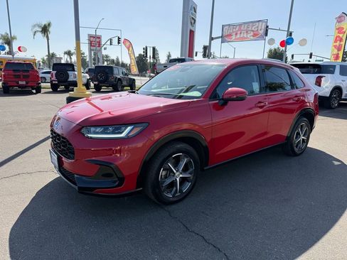Used 2023 Honda HR-V EX-L image 3