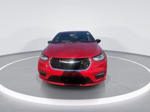 New 2026 Chrysler Pacifica Select FWD image 3
