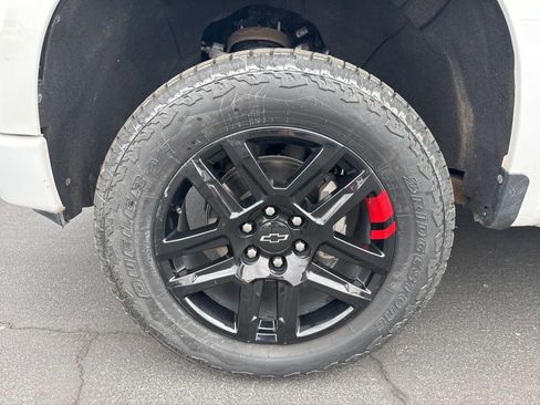 Used 2022 Chevrolet Silverado 1500 RST w/ Redline Edition AWD/4WD image 10