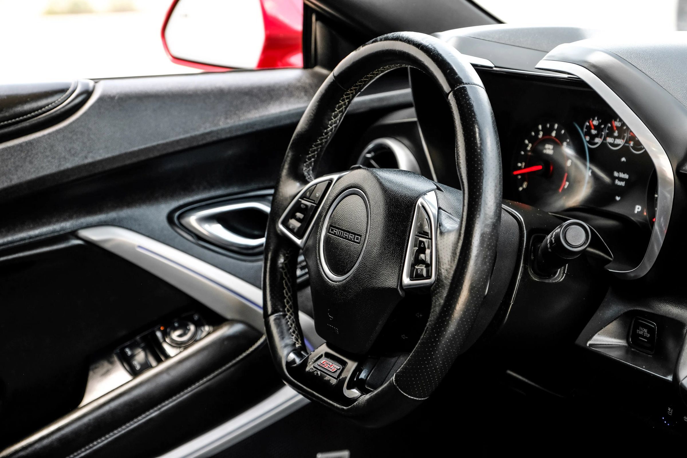 Used 2016 Chevrolet Camaro SS RWD image 17