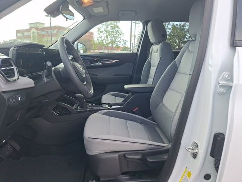 New 2026 Chevrolet TrailBlazer LT w/ Driver Confidence Package FWD image 8