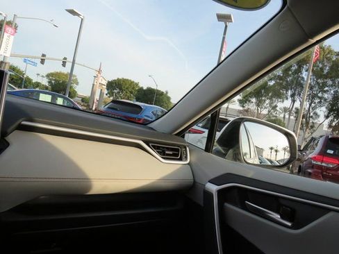 Certified 2025 Toyota RAV4 XLE image 29